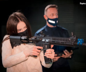 Miss Polski z Katowic wstąpiła na jeden dzień do policji. Anna Maria-Jaromin wzięła udział w teście sprawnościowym