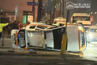 Jechali do wykolejonego tramwaju, doszło do wypadku. Trzy osoby ranne