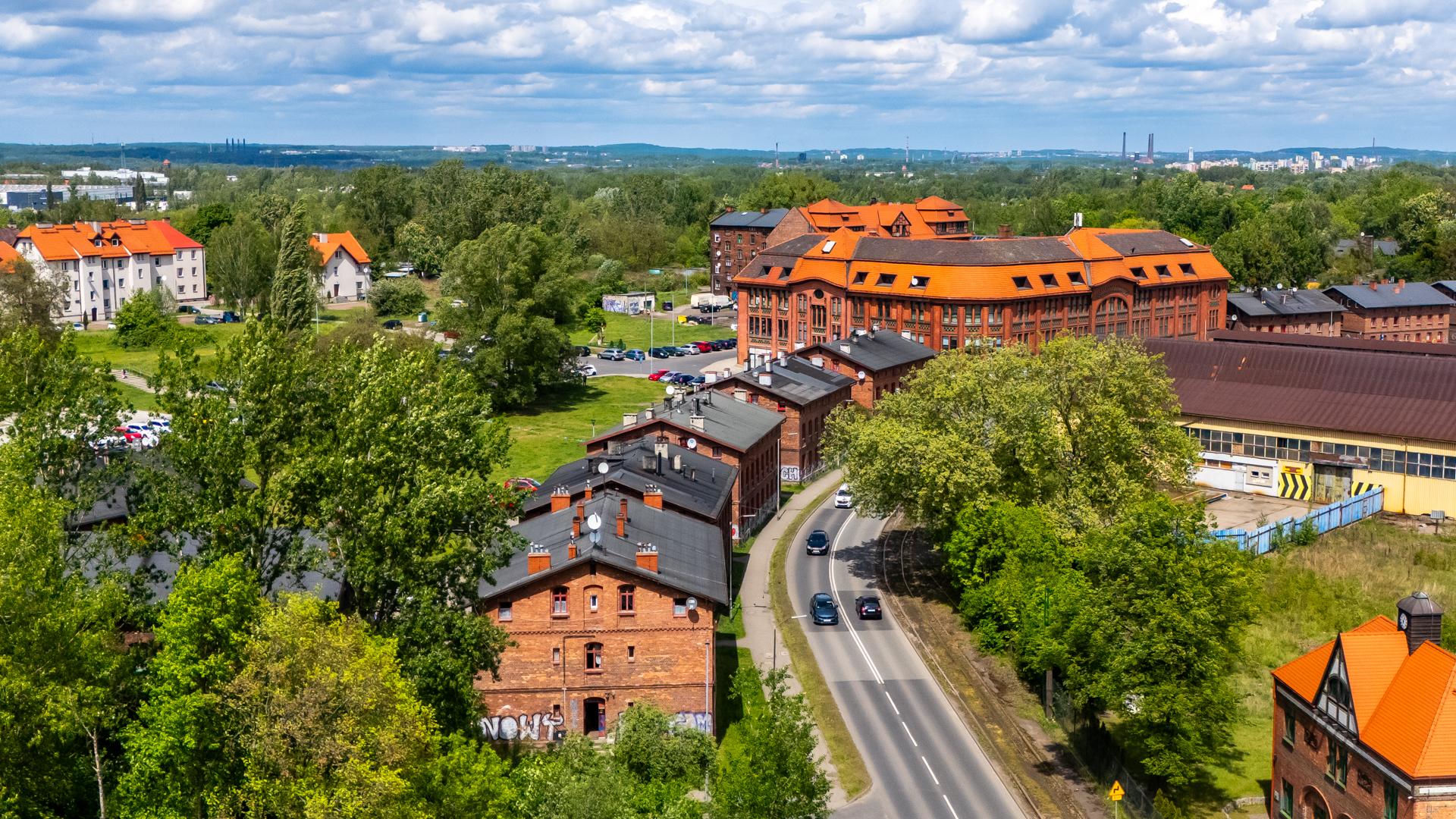 Kaufhaus w Rudzie Śląskiej - luksusowy przedwojenny dom towarowy i osiedle patronackie przy nim