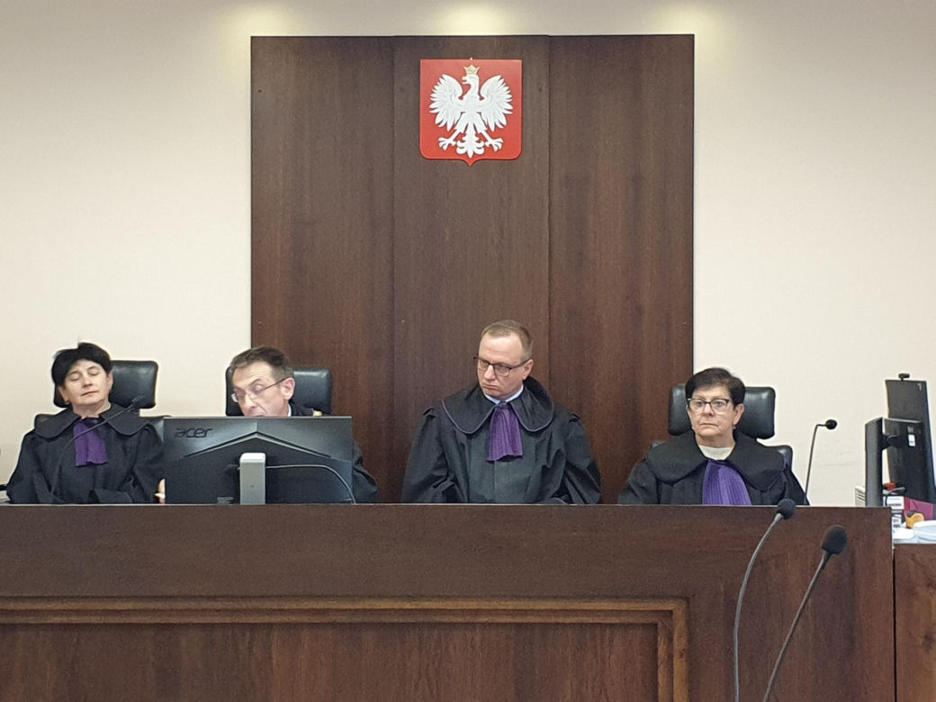 Podciął gardło koledze, bo pokłócili się o kobietę. W tle walka o dziecko