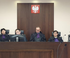 Podciął gardło koledze, bo pokłócili się o kobietę. W tle walka o dziecko