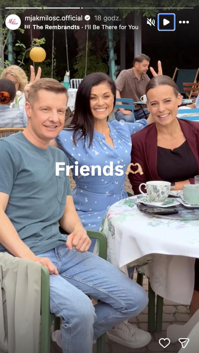 M jak miłość. Paweł (Rafał Mroczek), Kinga (Katarzyna Cichopek), Magda (Anna Mucha)