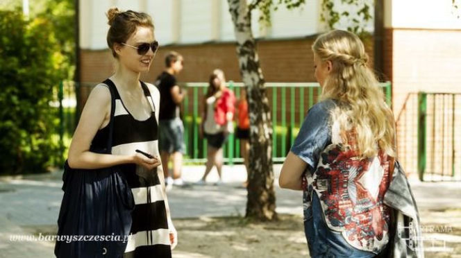 Barwy szczęścia odc. 1029. Ksenia (Nadia Kurzelewska), Zuza (Izabela Januszko)