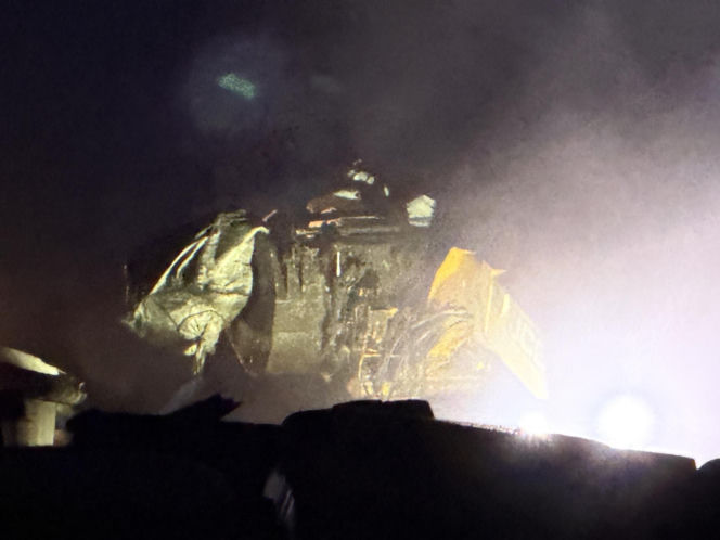 Duży pożar hali pod Warszawą