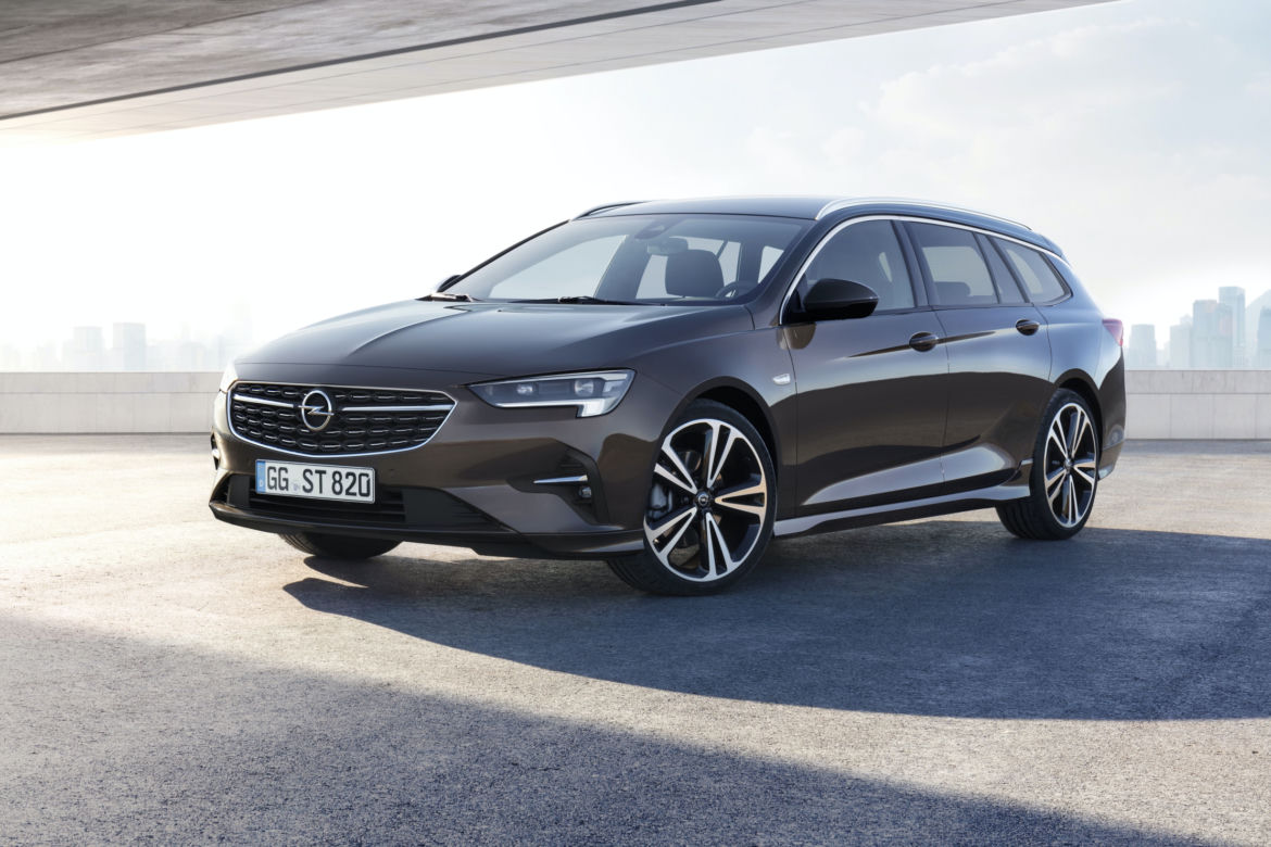Opel Insignia Sports Tourer lifting 2020