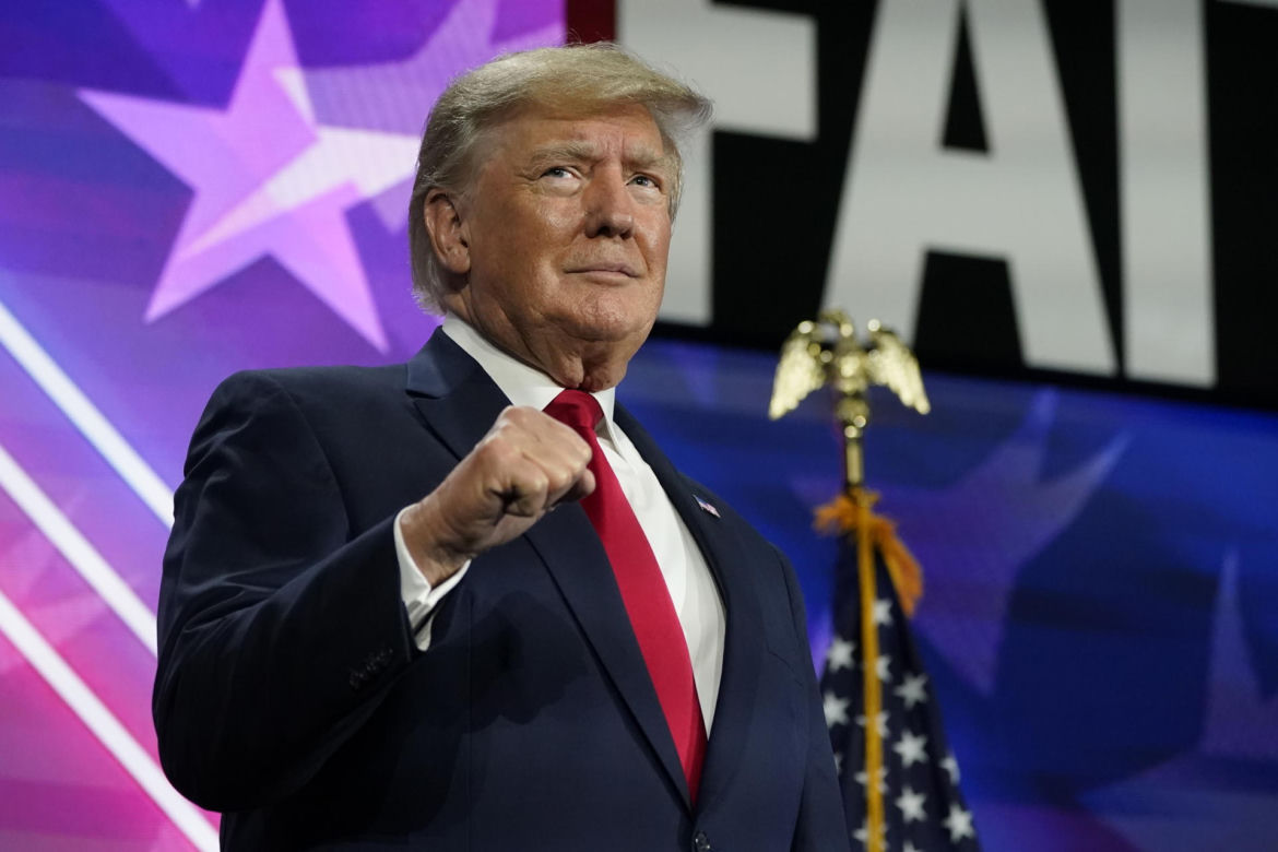 Ściągają na przesłuchania przybocznych Trumpa