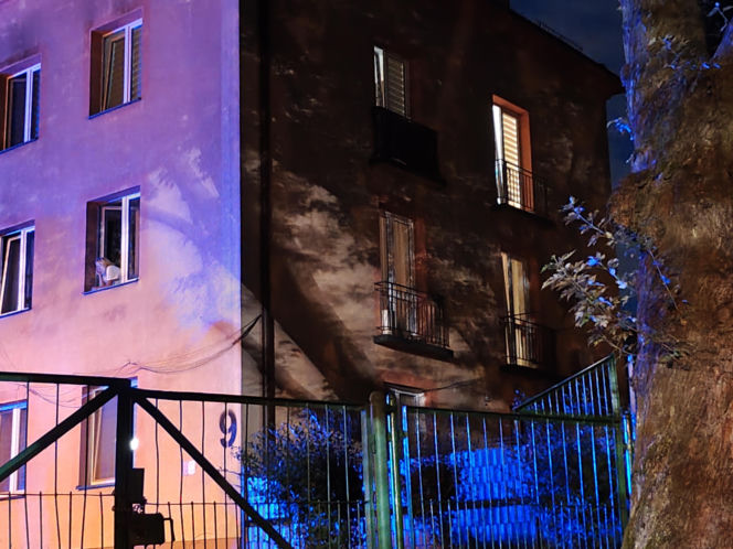 Cztery ciała w mieszkaniu! Wśród zmarłych zaledwie 8-dniowe dziecko