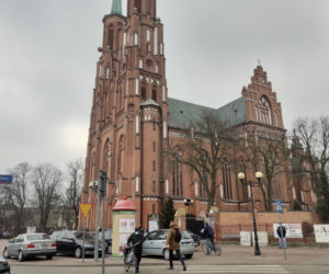 Jak wygląda Katedra pw. Niepokalanego Poczęcia NMP w Siedlcach z zewnątrz i w środku - marzec 2021