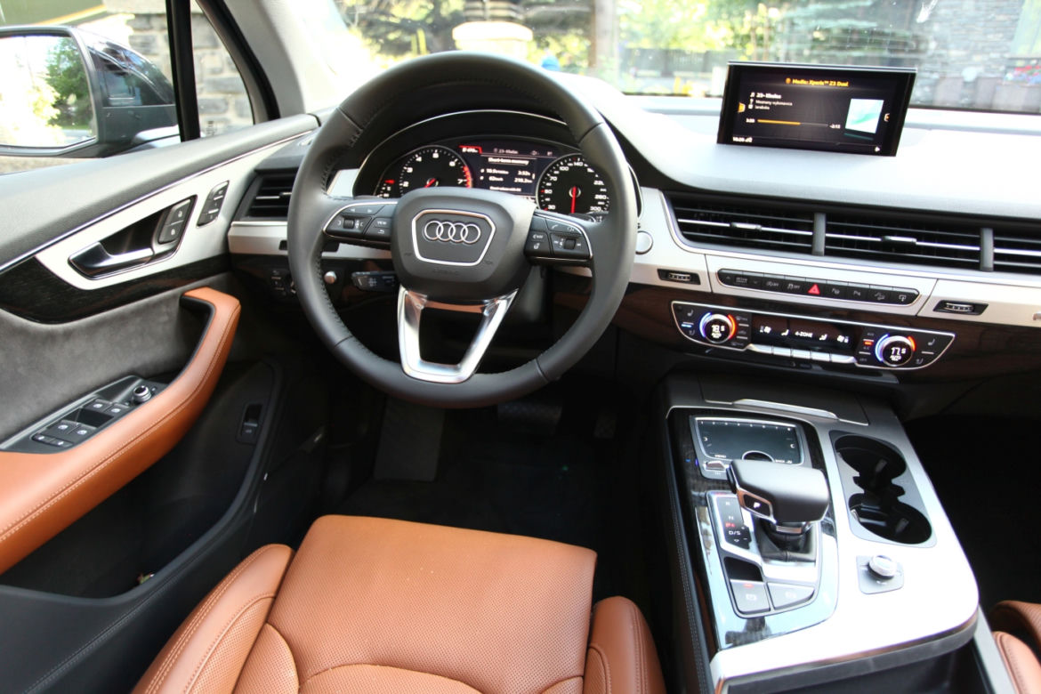 wnętrze Audi Q7 druga generacja