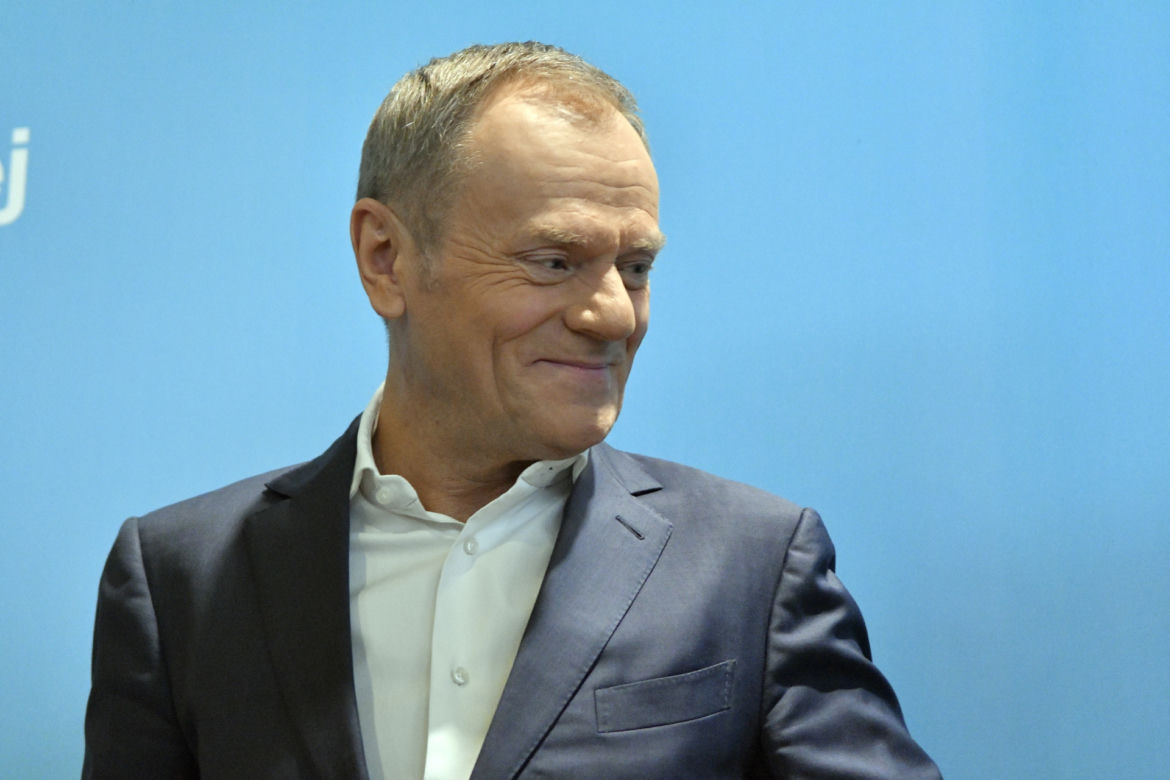 Tak polityka zmieniła Donalda Tuska. Wszystko widać na jego twarzy i głowie!