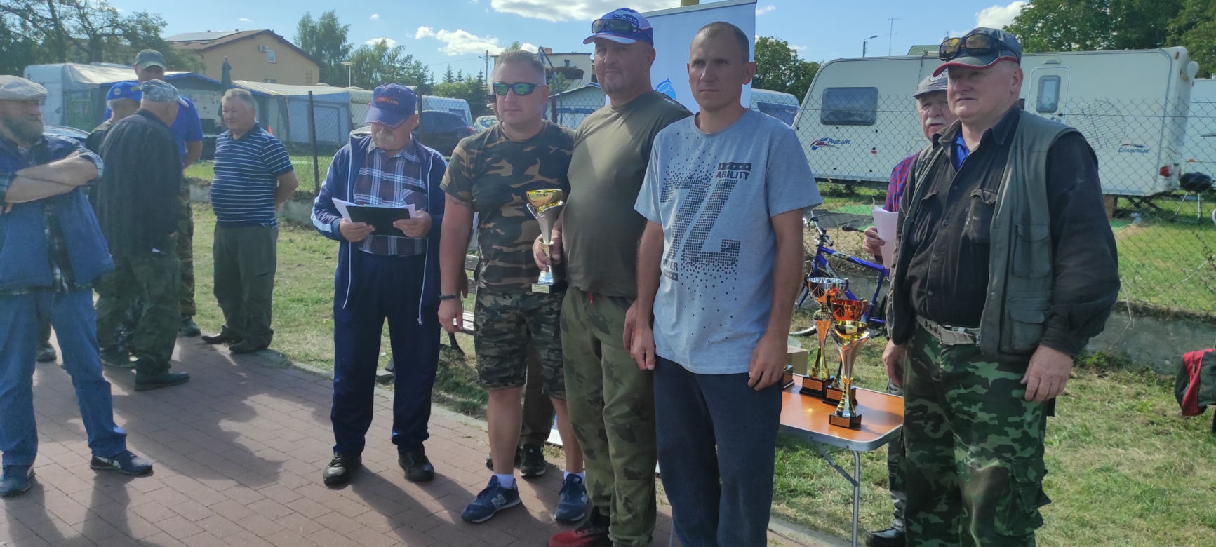 Zawody wędkarskie nad Jeziorem Ślesińskim