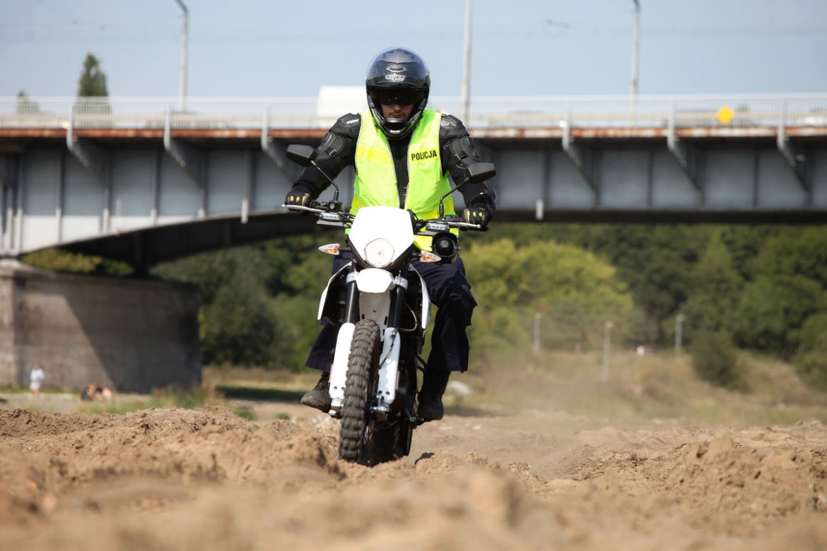 Policyjne off-roadowe motocykle Aprilia RX125