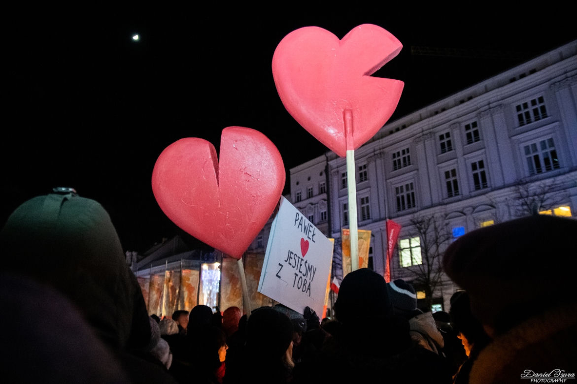 Kraków solidarny z Gdańskiem. Tłumy na marszu milczenia [ZDJĘCIA]