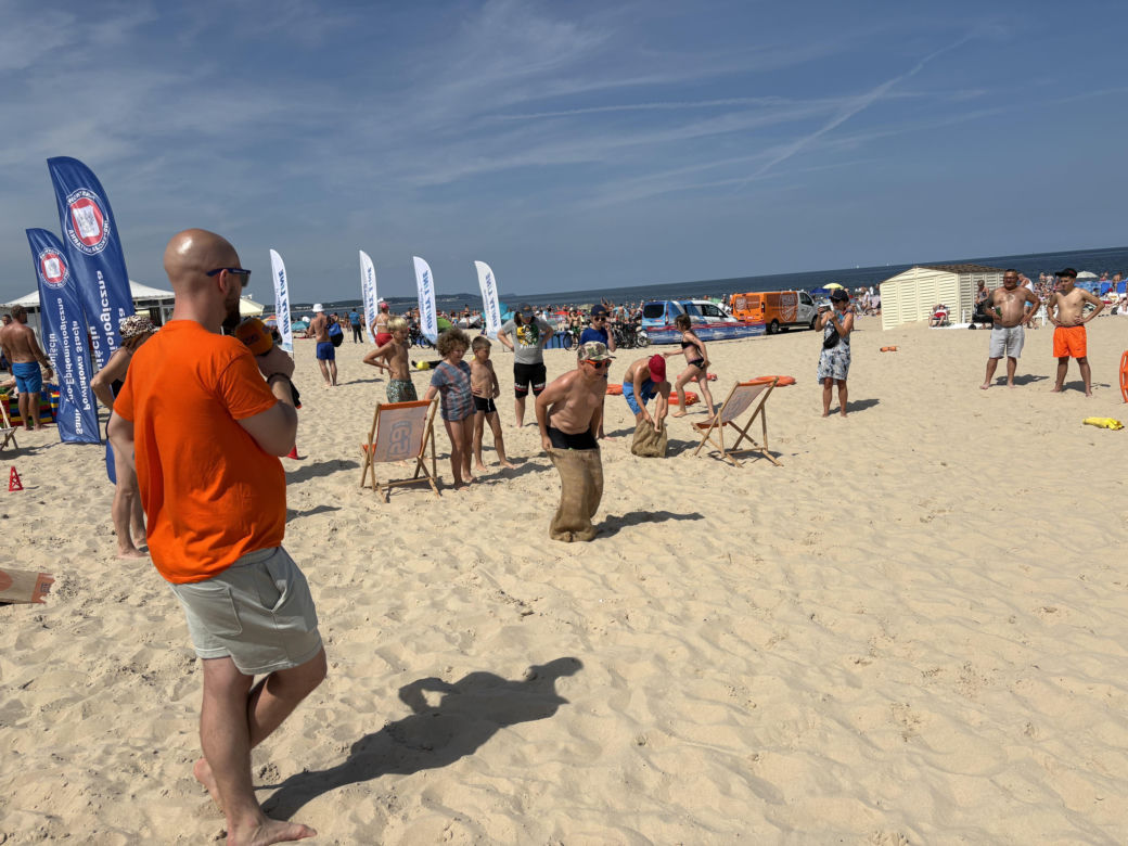 Bezpieczna Plaża z Unity Line 