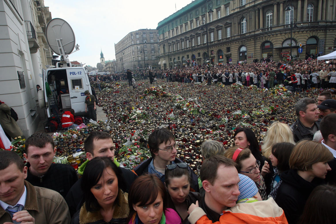 Warszawa dzień po katastrofie smoleńskiej