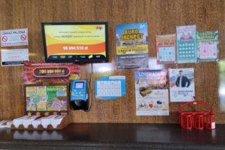 Szczęśliwe drapanie na Jelonkach. Ktoś wygrał 200 tys. zł w Zdrapkach Lotto