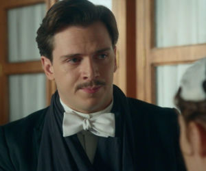 La promesa - pałac tajemnic, odcinek 341: Feliciano zdobywa się na odważny krok i prosi Teresę o rękę