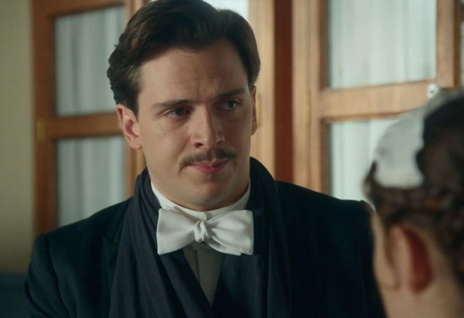 "La promesa - pałac tajemnic", odcinek 341: Feliciano zdobywa się na odważny krok i prosi Teresę o rękę