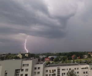 Gigantyczna burza sparaliżowała Warszawę