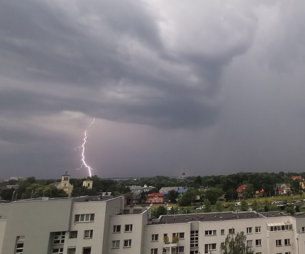 Gigantyczna burza sparaliżowała Warszawę