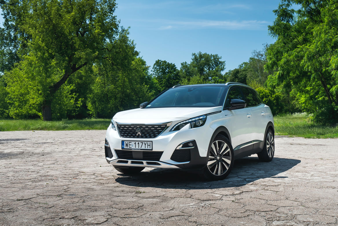Peugeot 3008 GT HYbrid4 300 KM e-EAT8
