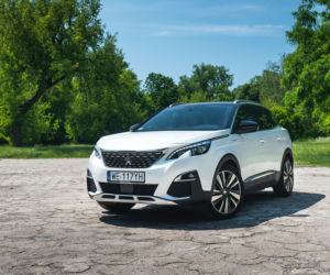 Peugeot 3008 GT HYbrid4 300 KM e-EAT8