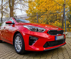 Nieoznakowany radiowóz Kia Ceed