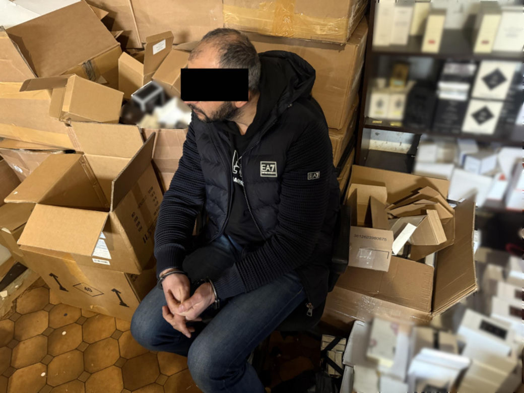 Turecki gang fałszerzy rozbity. 25 milionów złotych w podrobionych kosmetykach