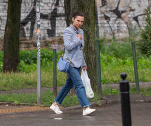 Olga Bończyk na czerwonym świetle