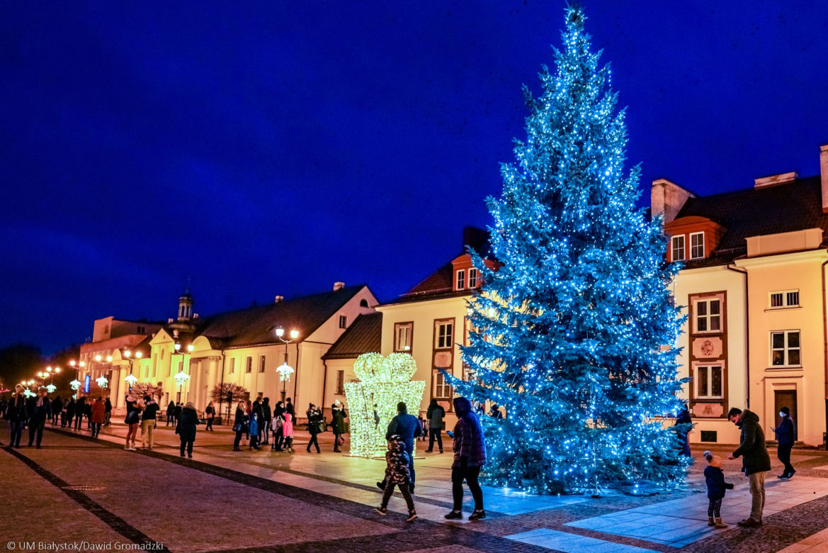 Białystok. Świąteczne iluminacje rozbłysły w mieście. Coś pięknego. Musisz to zobaczyć!