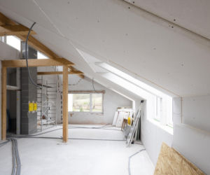 Jak zaplanować i wykonać instalacje na poddaszu?
