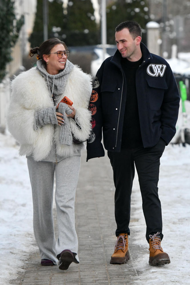 Klaudia Halejcio, mąż jej otworzył auto za całusa