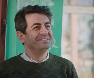 Panna młoda, odcinek 40: Derya upomina się o obiecane złoto, wywołując gwałtowną awanturę