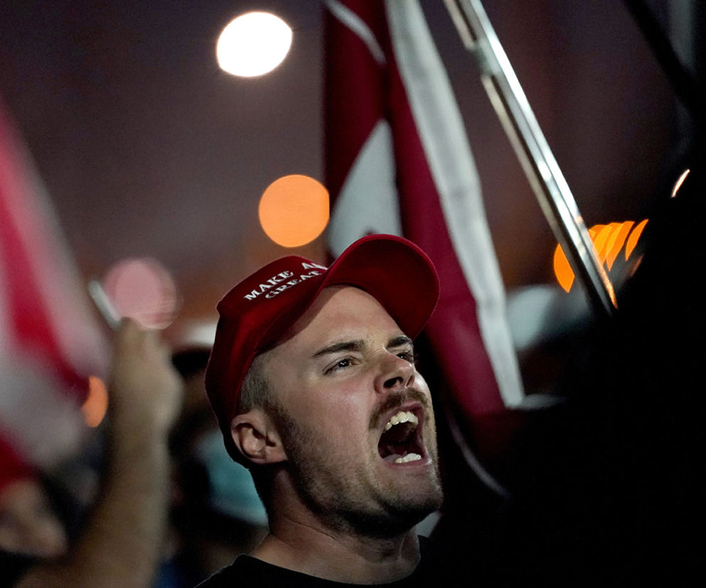 Protestujący zwolennicy prezydenta Donalda Trumpa 