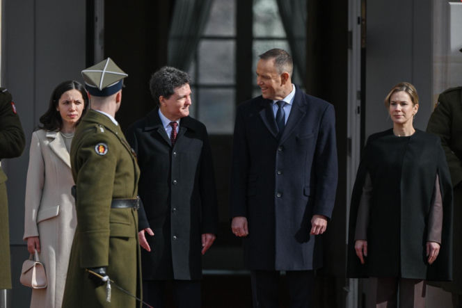 Marta Nawrocka w niecodziennej odsłonie w Rumunii. Postawiła na zaskakujące połączenie