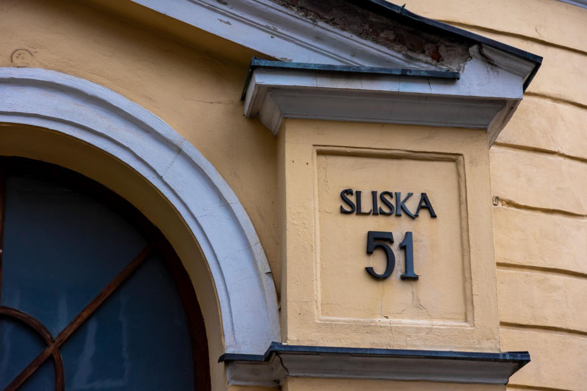 Nowa siedziba Muzeum Getta Warszawskiego – tabliczka z adresem