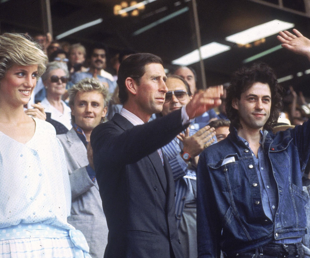 Księżna Diana, król Karol i Bob Geldof na trybunach. O konflikcie po śmierci Diany przeczytasz w serwisie Eska.