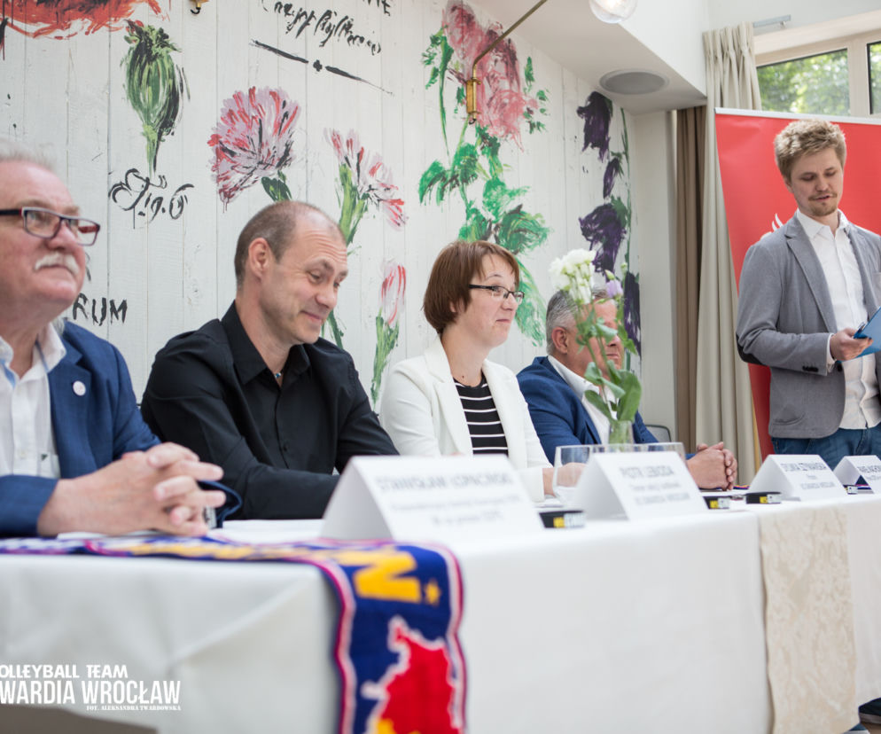 Wykupili sobie miejsce w pierwszej lidze, remontują halę w centrum miasta