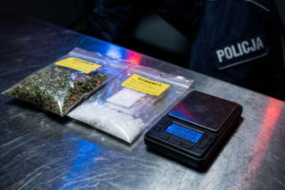 Zatrzymanie narkotykowe w Warszawie. 42-latek wpadł z 6 kilogramami narkotyków