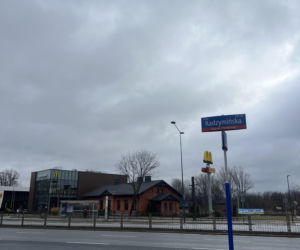 Nietypowy McDonald's przy ul. Radzymińskiej w Warszawie