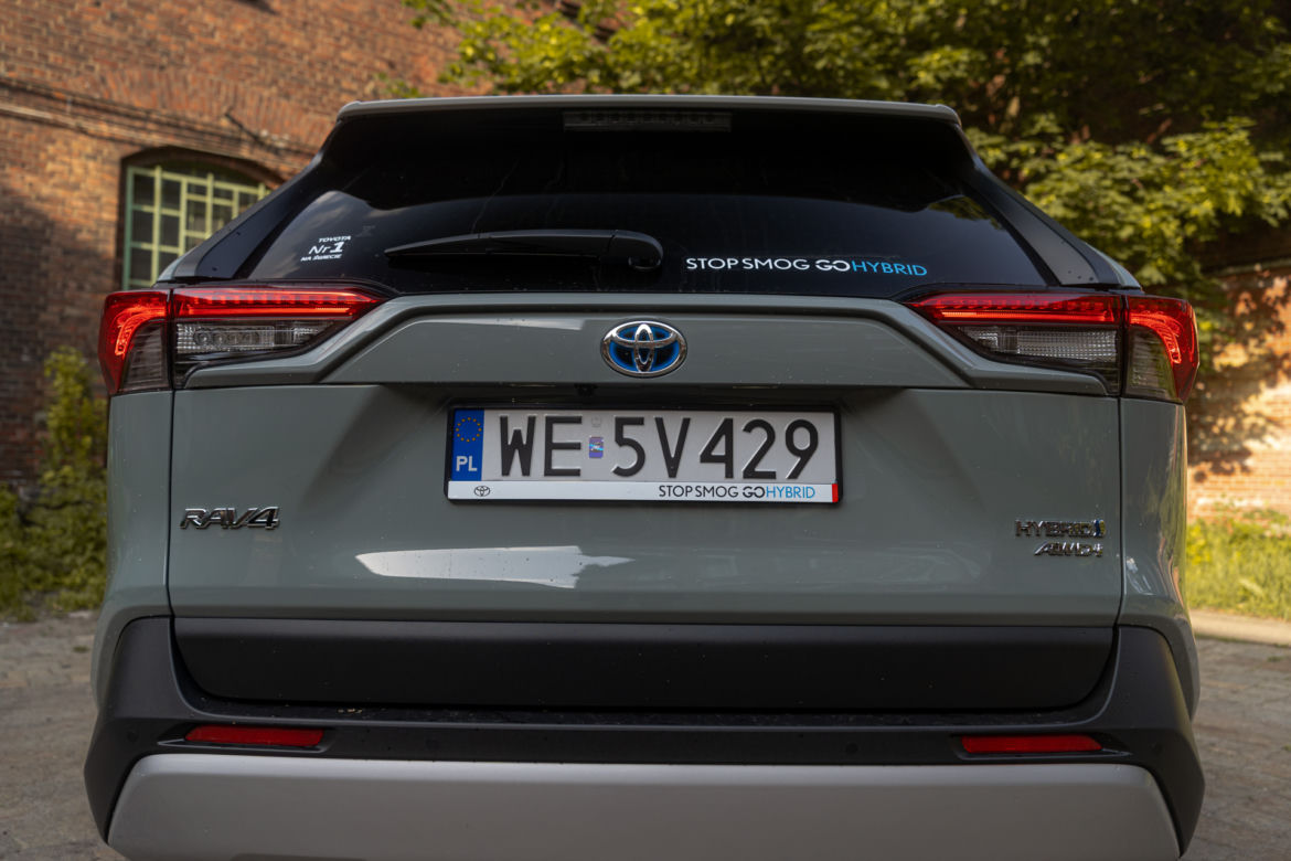 Toyota RAV4 Adventure Hybrid Dynamic Force 222 KM i-AWD e-CVT