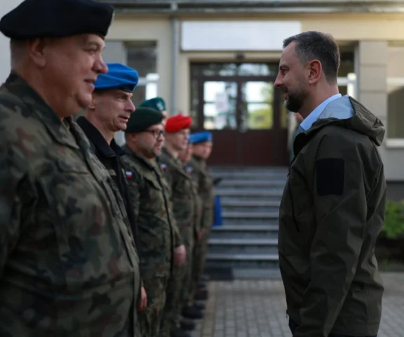 Kosiniak-Kamysz w POLLOGHUB-ie. Szef MON w kluczowym hubie pomocy dla Ukrainy
