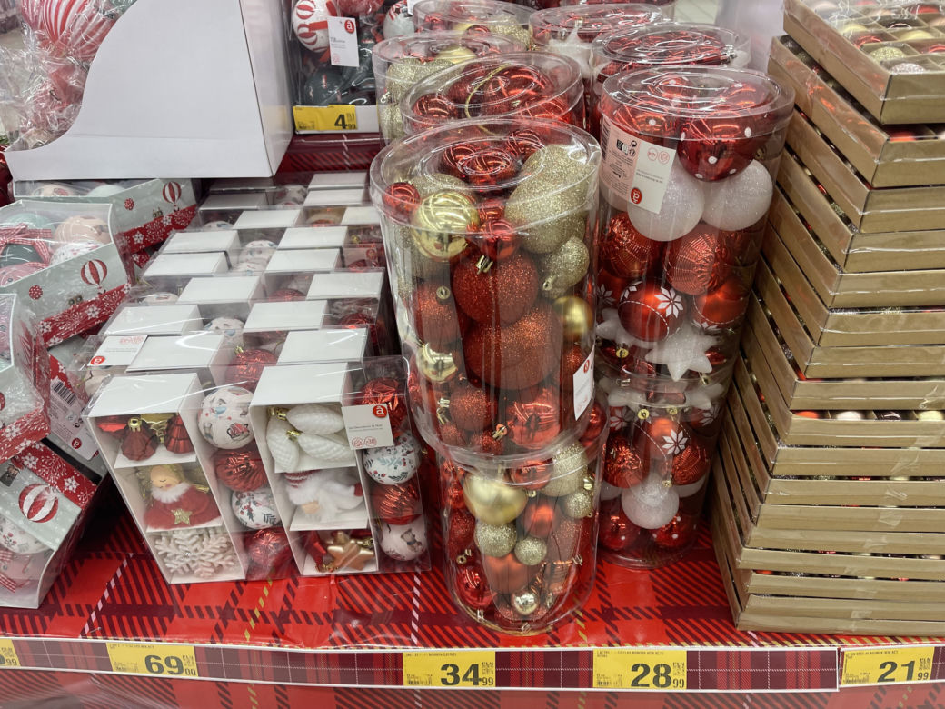 Ceny ozdób świątecznych w Krakowie. Ile trzeba za nie zapłacić?