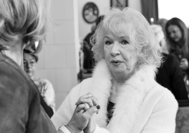 Żyła już tylko wspomnieniami o mężu