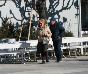 Stefan Friedmann z żoną na spacerze