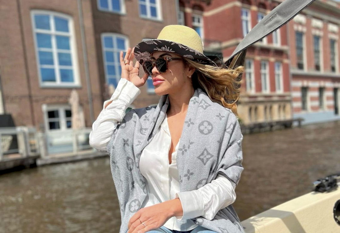 Modelka wzięła ślub z samą sobą! Po 90 dniach wniosła o rozwód, powodem zdrada
