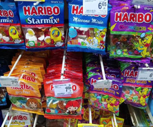 Żelki Haribo w polskich i niemieckich sklepach