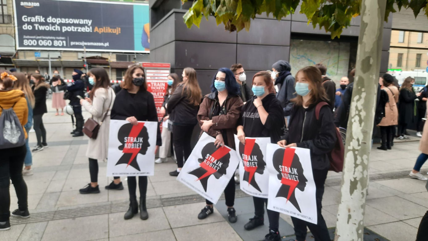 Strajk Kobiet we Wrocławiu. Protest przeciw zakazowi aborcji