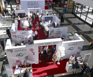 nieZWYKŁA KOBIETA”