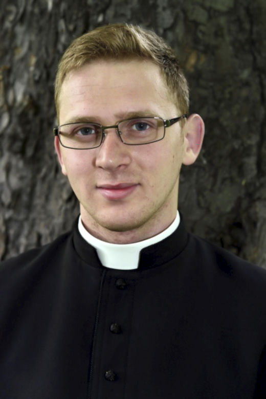 Biły w niego pioruny a on błogosławił rannych